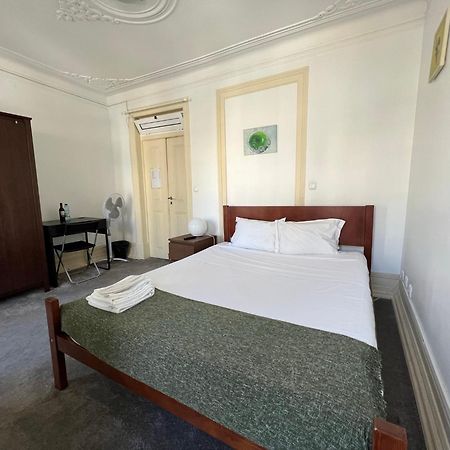 Sao Lazaro Bhuiyan Family Host Hotel Lisboa Екстериор снимка