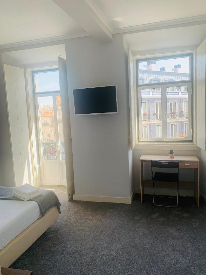 Sao Lazaro Bhuiyan Family Host Hotel Lisboa Екстериор снимка