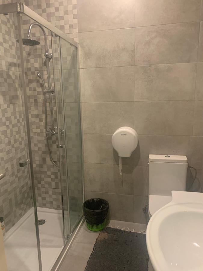 Sao Lazaro Bhuiyan Family Host Hotel Lisboa Екстериор снимка