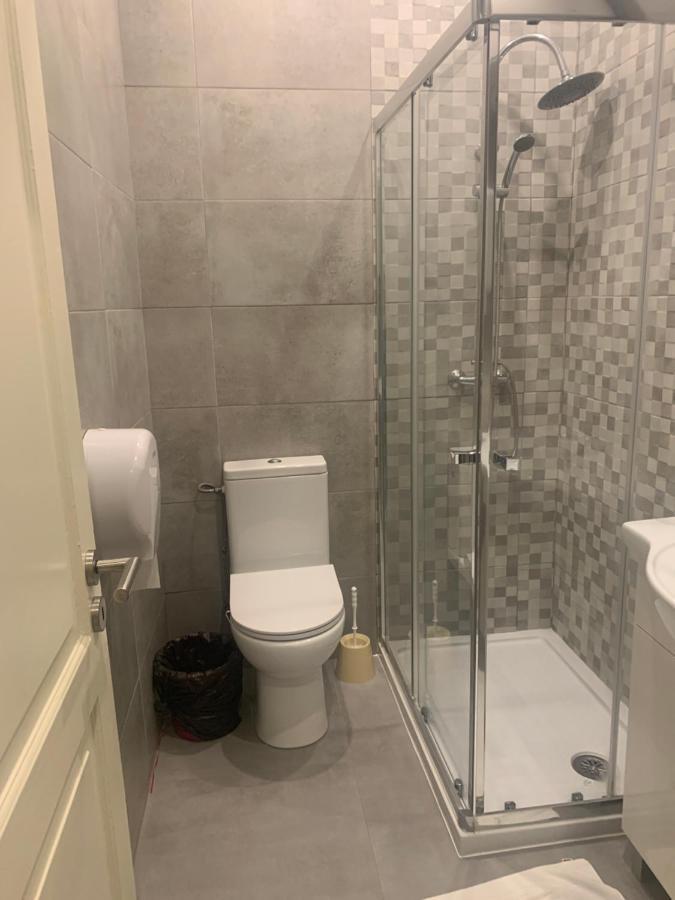 Sao Lazaro Bhuiyan Family Host Hotel Lisboa Екстериор снимка