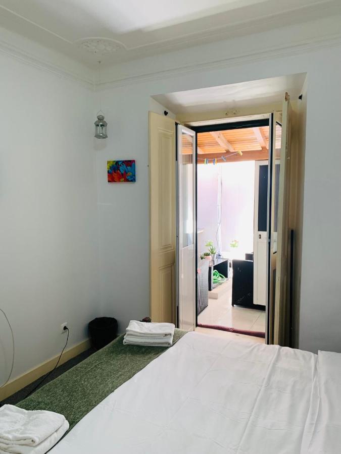 Sao Lazaro Bhuiyan Family Host Hotel Lisboa Екстериор снимка
