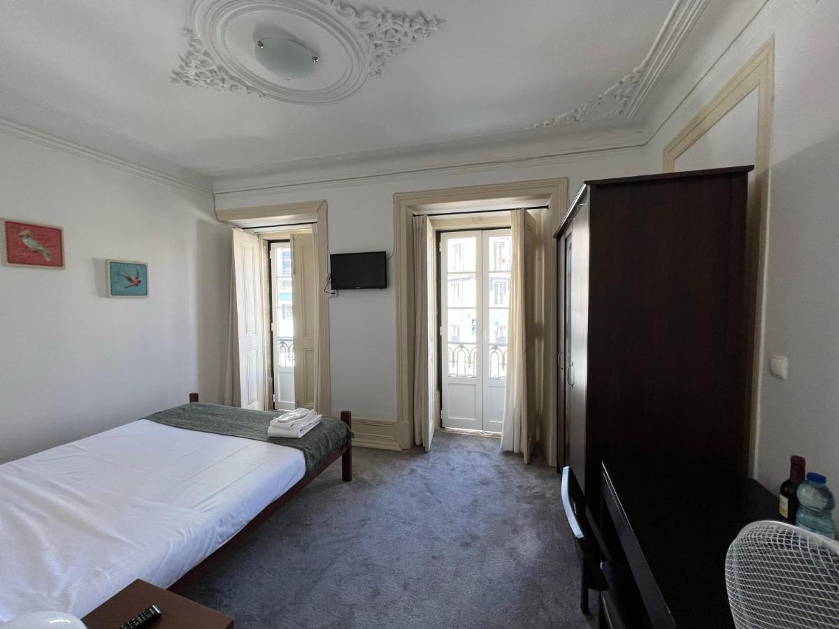 Sao Lazaro Bhuiyan Family Host Hotel Lisboa Екстериор снимка