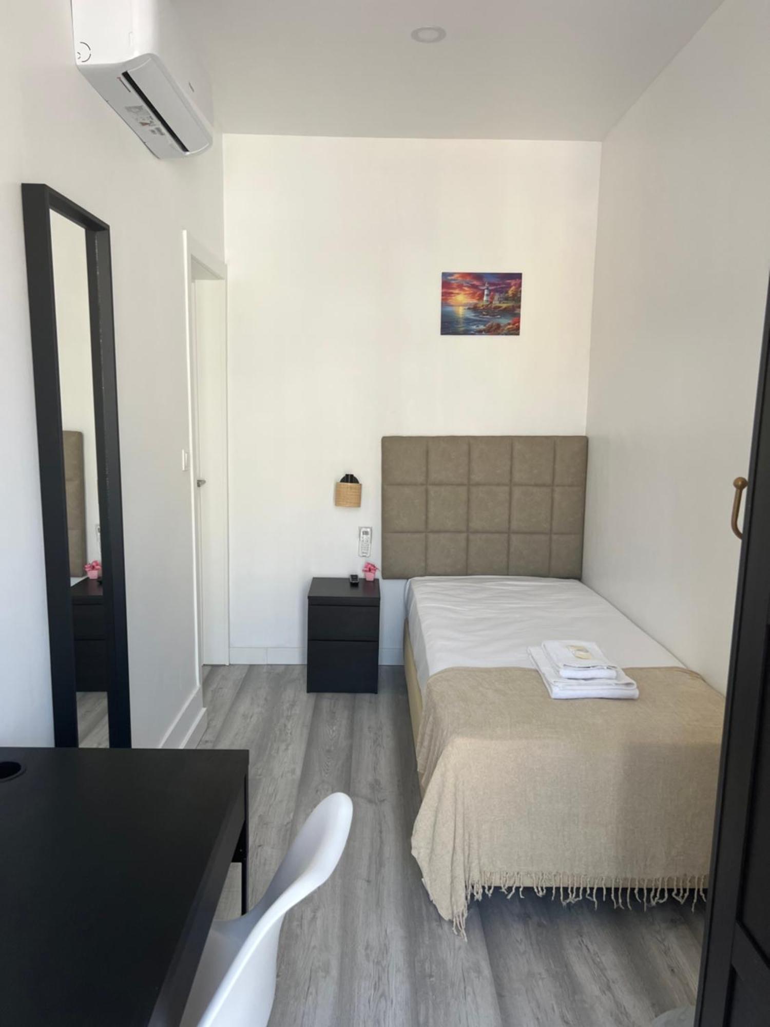 Sao Lazaro Bhuiyan Family Host Hotel Lisboa Екстериор снимка
