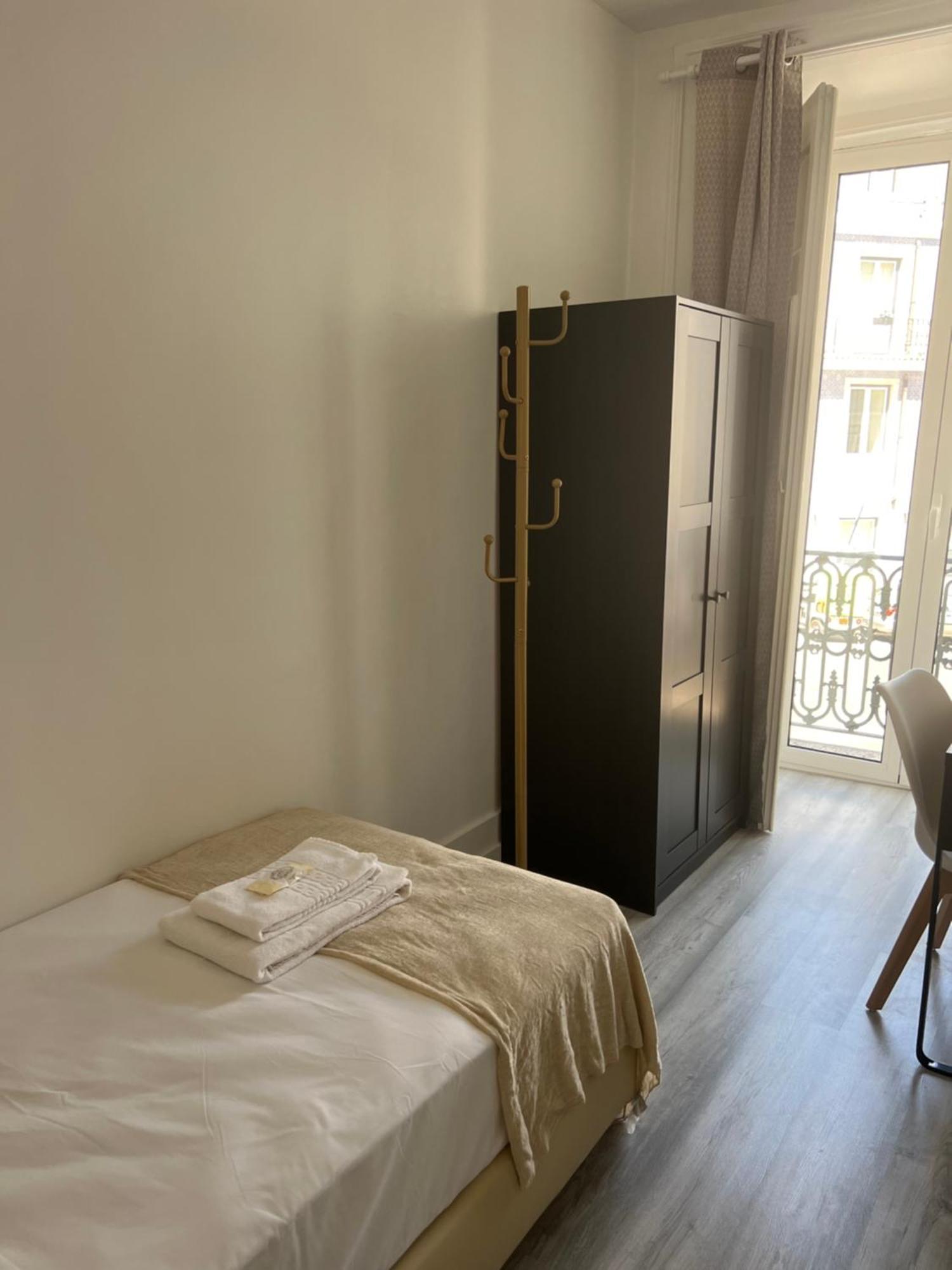 Sao Lazaro Bhuiyan Family Host Hotel Lisboa Екстериор снимка