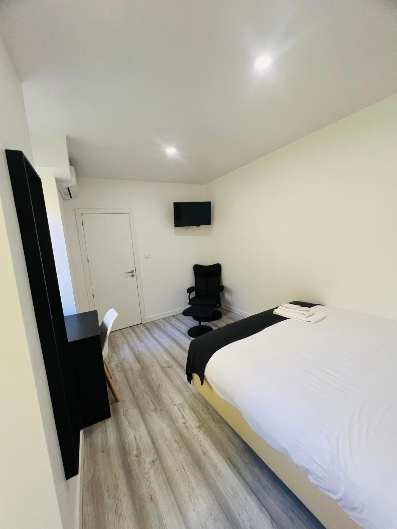 Sao Lazaro Bhuiyan Family Host Hotel Lisboa Екстериор снимка