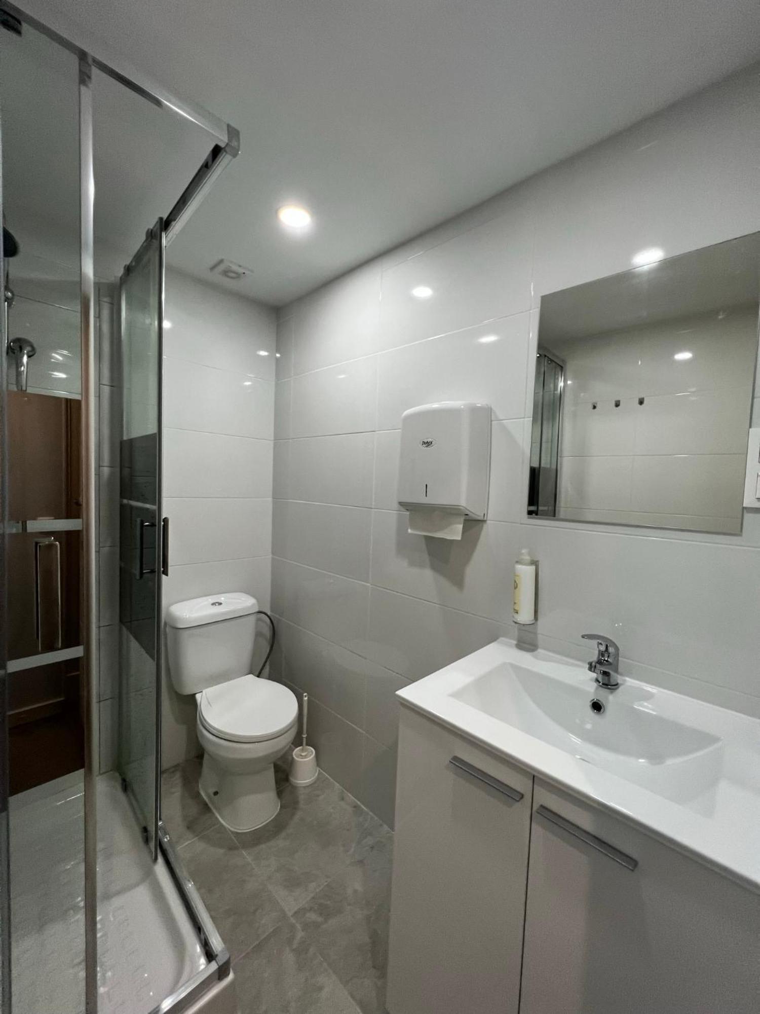 Sao Lazaro Bhuiyan Family Host Hotel Lisboa Екстериор снимка