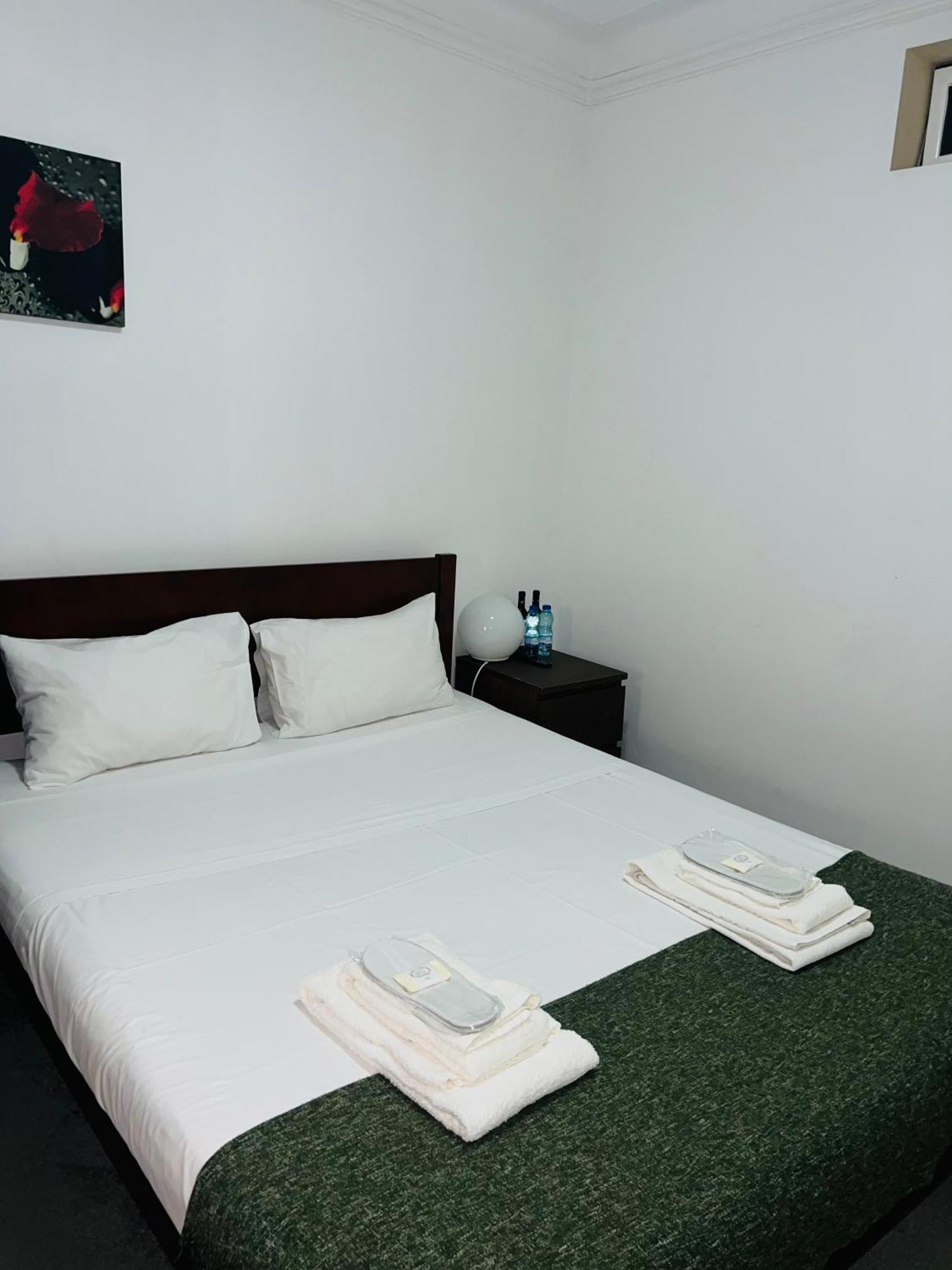 Sao Lazaro Bhuiyan Family Host Hotel Lisboa Екстериор снимка